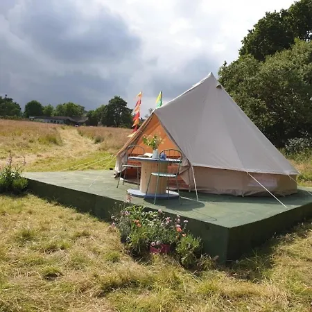 캠프장 Leaping Water Bell Tent - Love Zone Marske